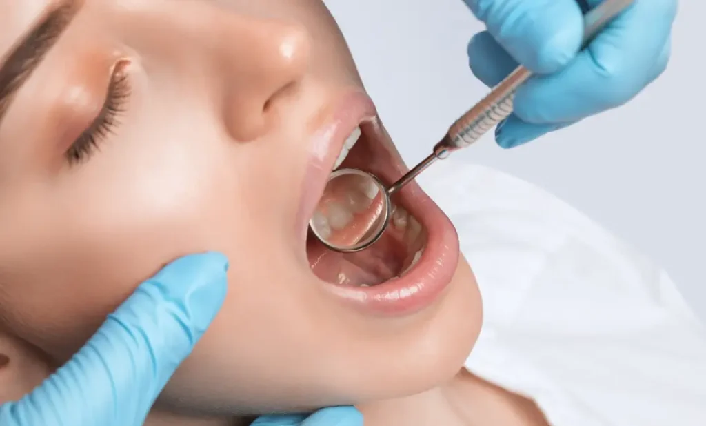 Når bør du oppsøke tannlege